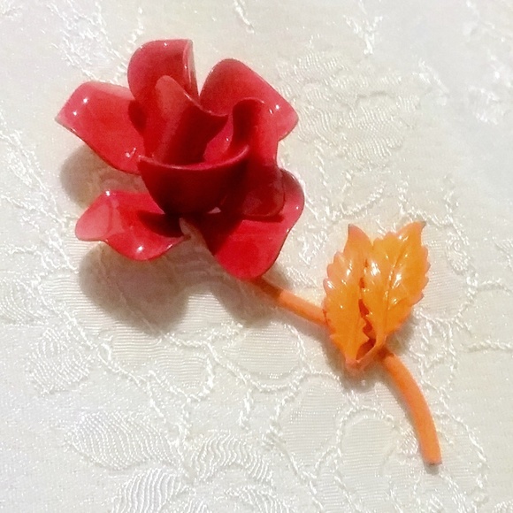 Vintage Red Orange Enamel Flower Brooch - Picture 1 of 5